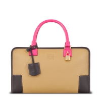 Los bolsos ‘pijos’ de Loewe, agotados